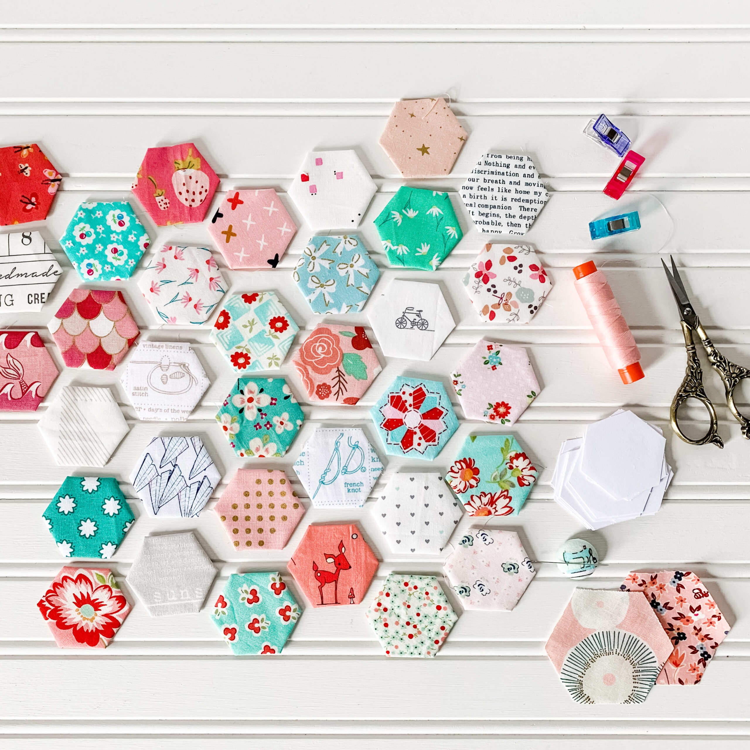 5 Ways to Baste English Paper Piecing Templates – The Little