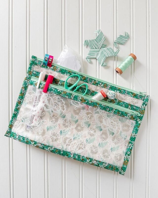 Lace vinyl? Yes please! I’ve used up most of my stash, but I am always so happy with the result! 🌸

This cute pouch is the Maker’s Pouch designed by Karen of @creamcraftgoods for the @candvsewingclub January exclusive pattern 🤩

Not your typical project pouch, this one features two pockets and a clever gusset on the bottom ✨

I used some sweet @amysinibaldi fabrics, and I just love the soft whimsy contrasted with the vibrant, more dense print 🤩

The pattern is only available to @candvsewingclub members through January, I can’t wait to show you what I’ve been working on for February!

#cloverandviolet #candvsewingclub #prjectpouch #makersprojectpouch #makerspouch #artgallerfabrics #englishpaperpiecing #eppeverywhere